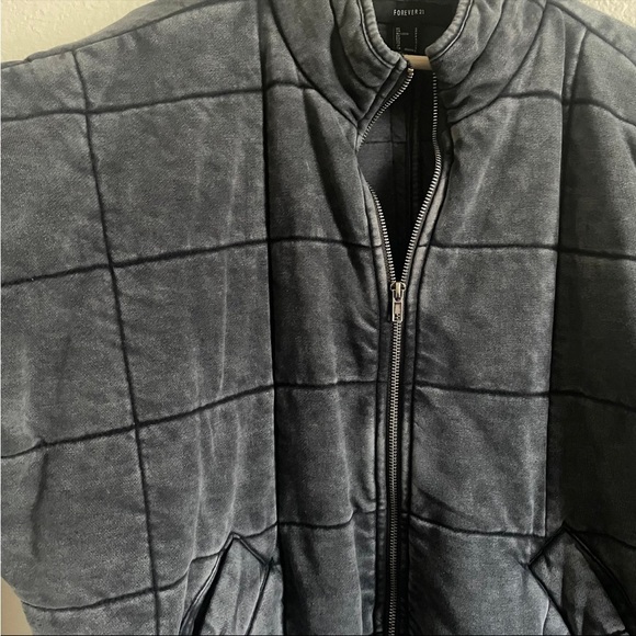 Forever 21 Quilted Zip-Up Jacket Charcoal Size Small - Picture 4 of 11